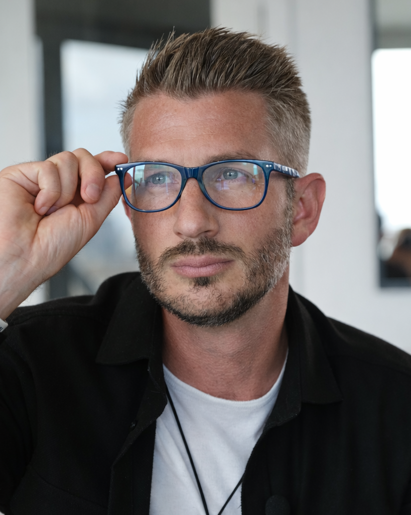 Sapphire_Focus_Swannies_Tim_Gray