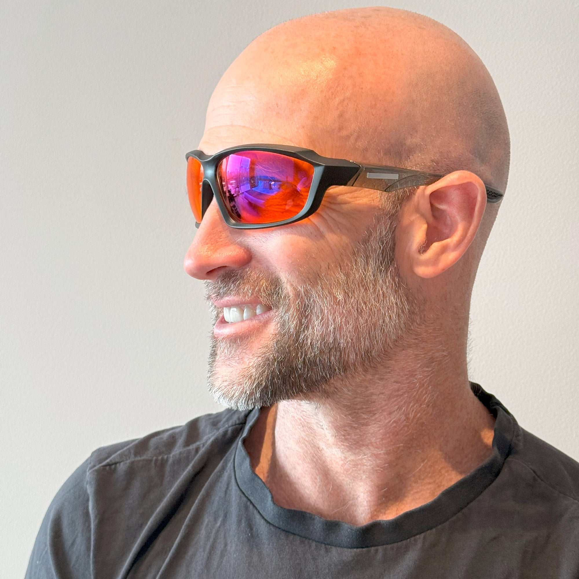 Man wearing Night Sporty Swannies