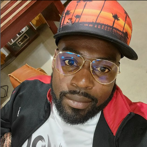 bigshelbailey weating Swannies instagram